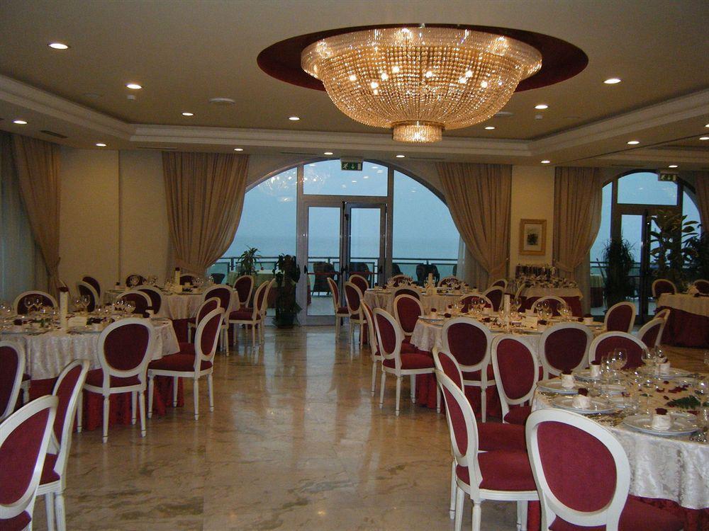 Miramare Palace Hotel Trebisacce Esterno foto